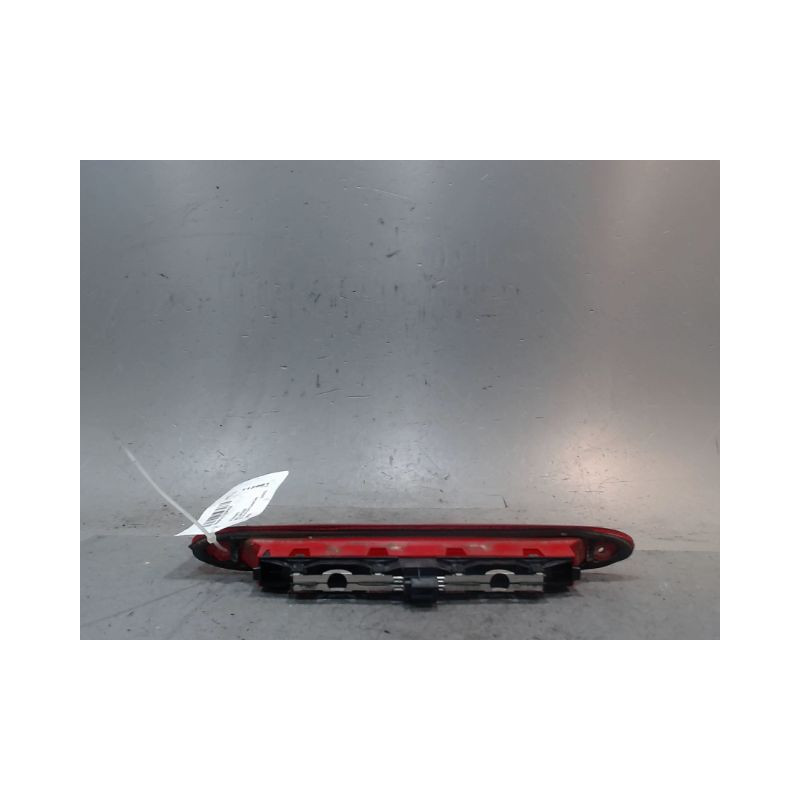 FEUX STOP SUPPLEMENTAIRE RENAULT ESPACE