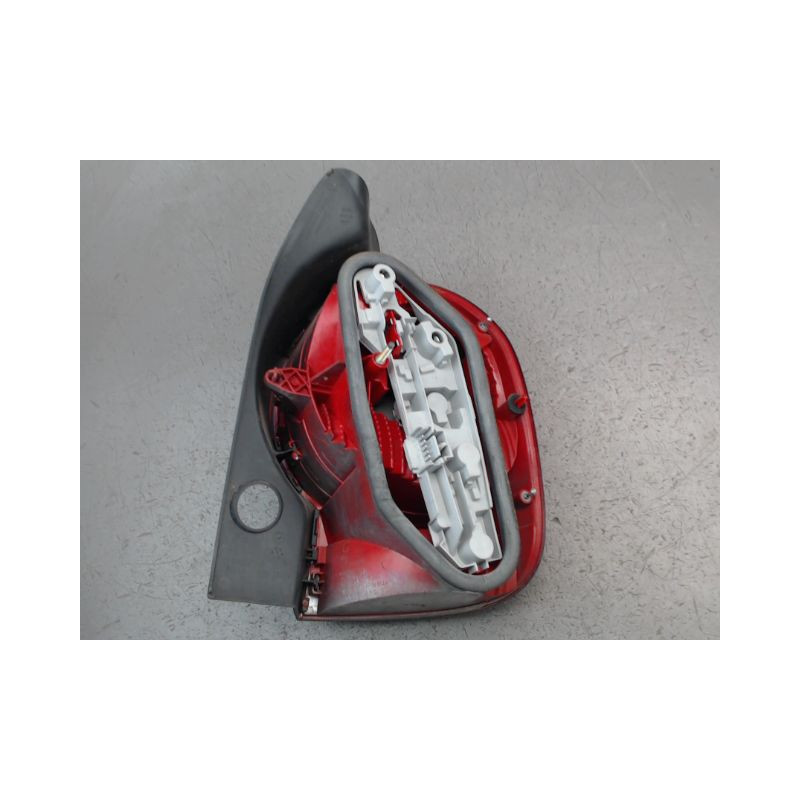 FEU ARRIERE GAUCHE  RENAULT MODUS