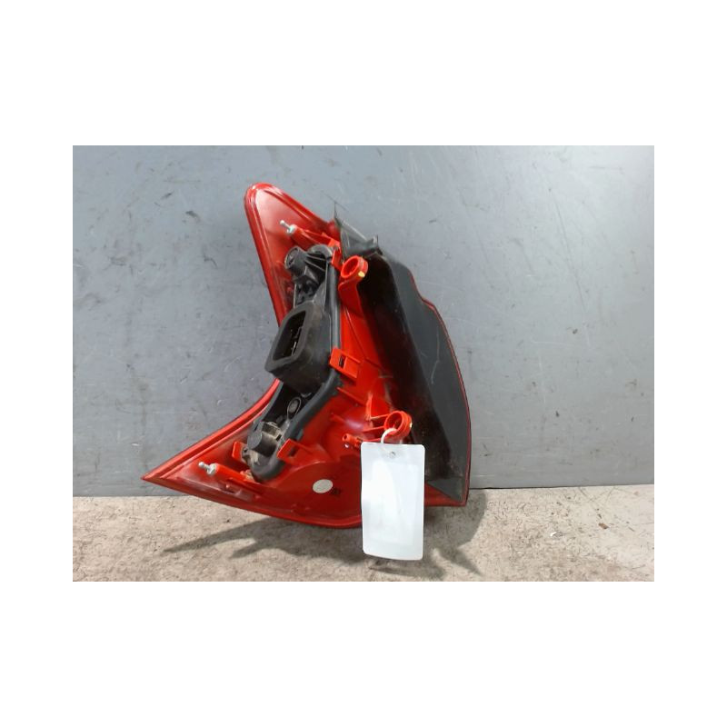 FEU ARRIERE DROIT PEUGEOT 3008 2009-