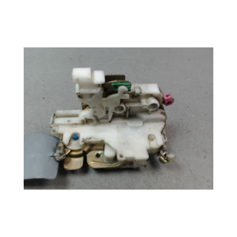 SYSTEME CONDAMNATION AVANT GAUCHE NISSAN PICK-UP PICKUP 2P III Phase 2 2002-2006