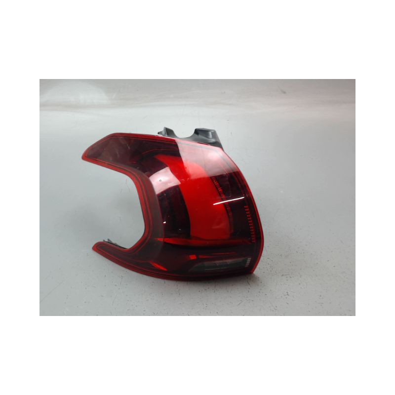 FEU ARRIERE GAUCHE  PEUGEOT 2008 Phase 1 2013-...