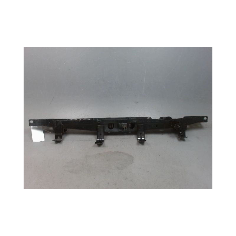 TRAVERSE SUPERIEURE ARMATURE AVANT NISSAN MICRA