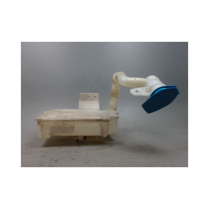 RESERVOIR LAVE-GLACE AVANT AUDI A3 2003-