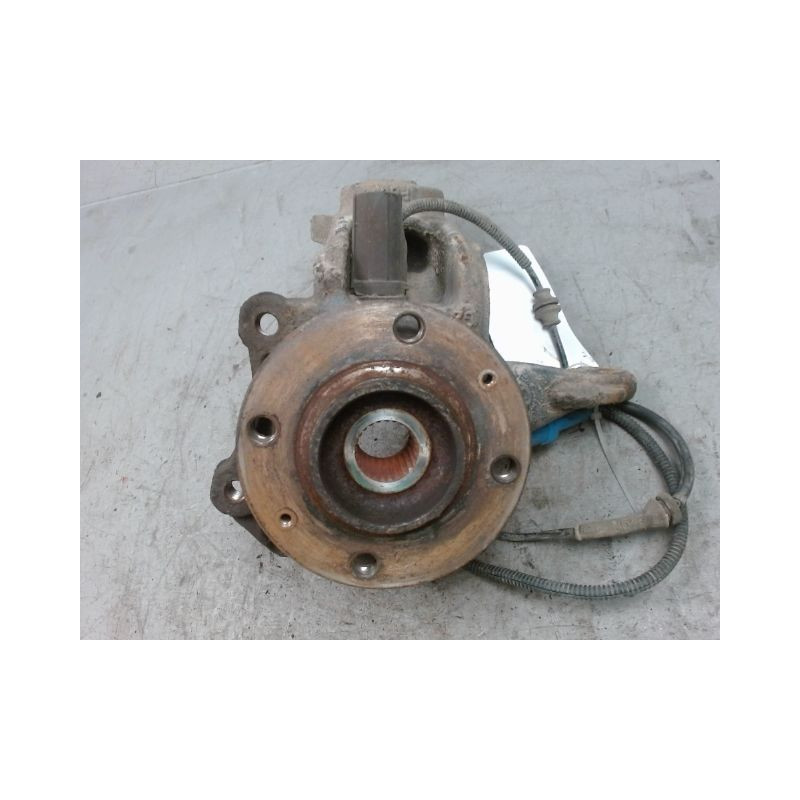 PIVOT AVANT GAUCHE PEUGEOT 208