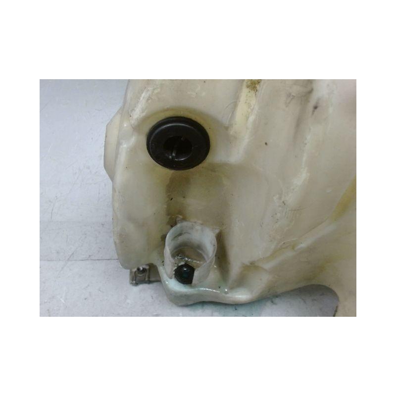 RESERVOIR LAVE-GLACE AVANT AUDI A4 2004-