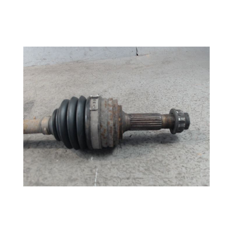 TRANSMISSION AVANT GAUCHE PEUGEOT 107 3P 1.0