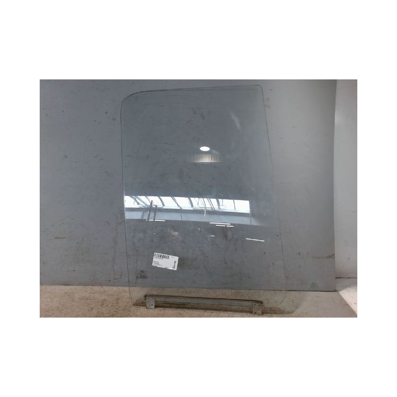 GLACE PORTE AVD FORD TRANSIT