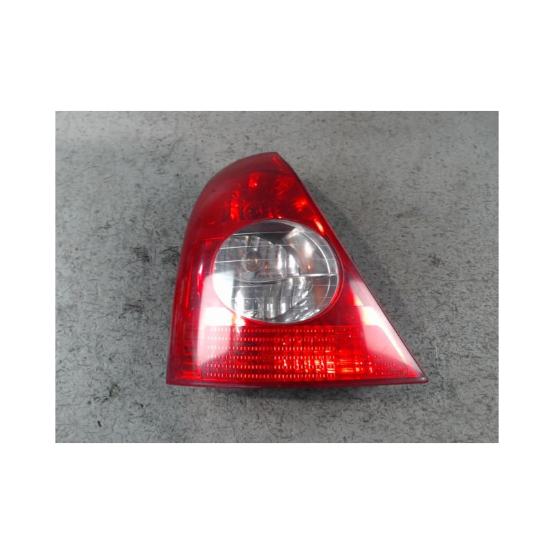 FEU ARRIERE GAUCHE  RENAULT CLIO II PH.2 01-06