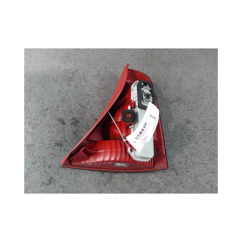 FEU ARRIERE GAUCHE  RENAULT CLIO II PH.2 01-06