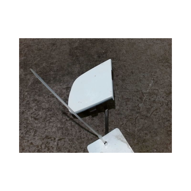 OBTURATEUR COUVRE CROCHET DE BOUCLIER AV PEUGEOT 2008