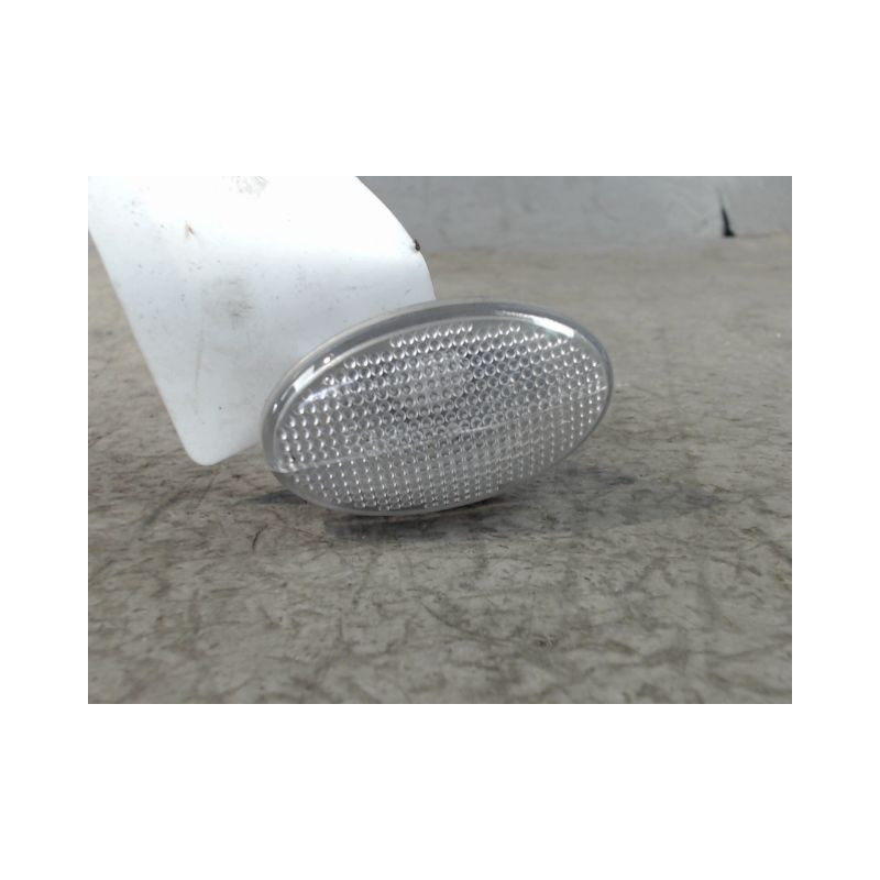 REPETITEUR AILE GAUCHE MERCEDES VITO COMBI EXTLONG 03-