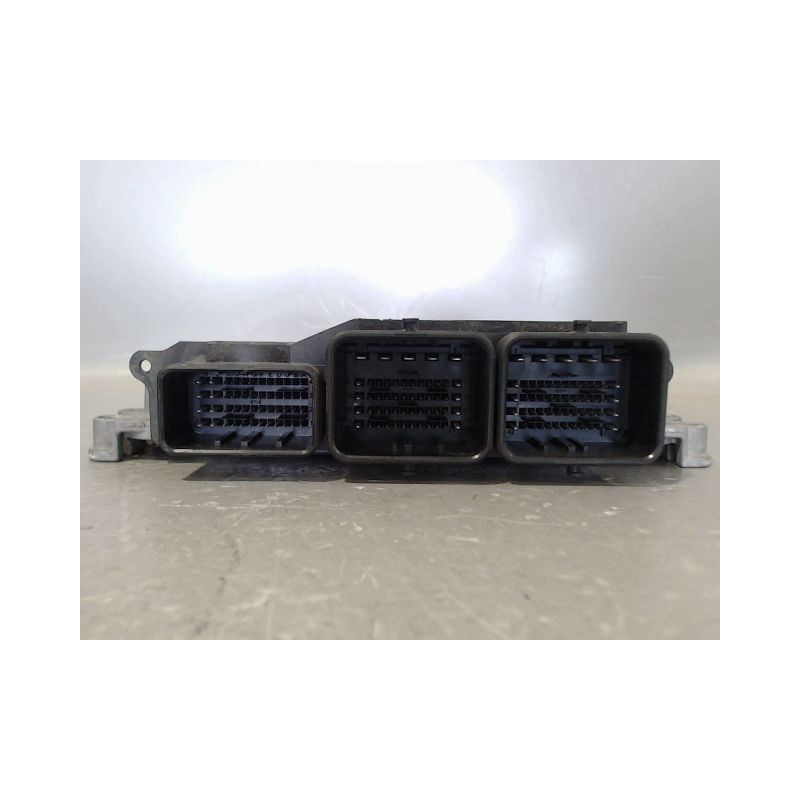 CALCULATEUR MOTEUR FORD B-MAX