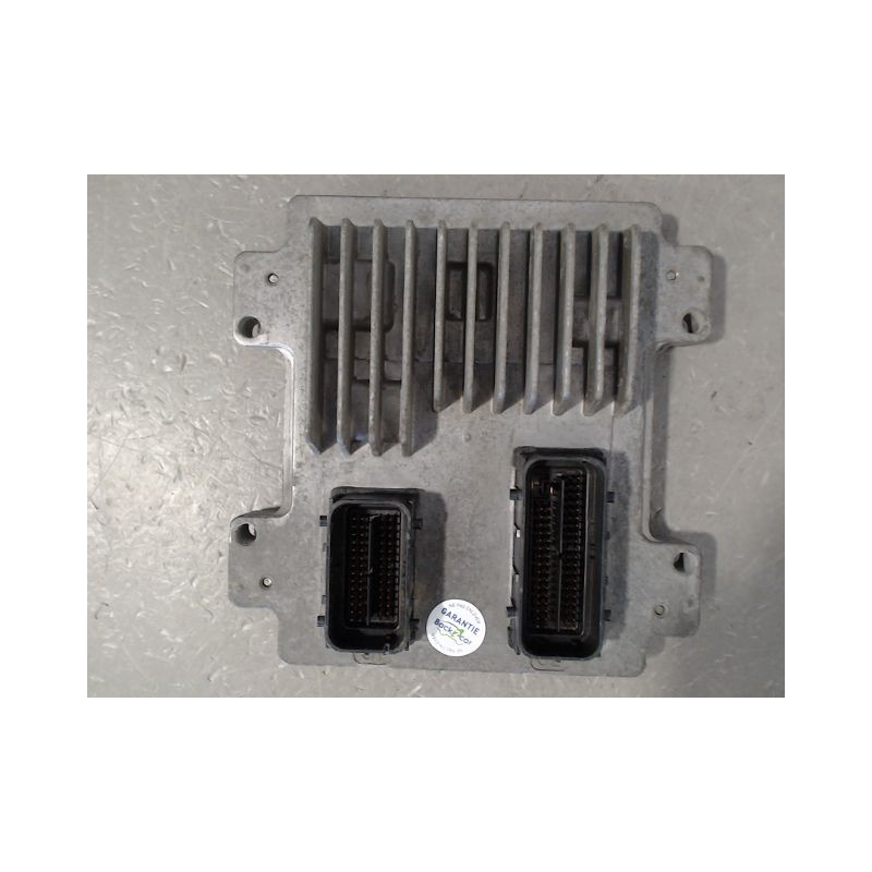 CALCULATEUR MOTEUR OPEL CORSA