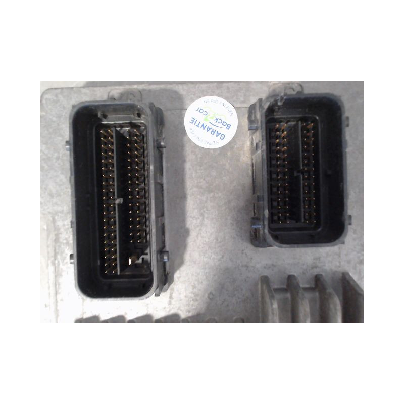 CALCULATEUR MOTEUR OPEL CORSA
