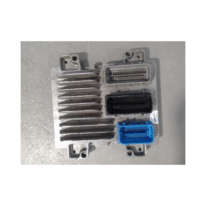 CALCULATEUR MOTEUR OPEL CORSA