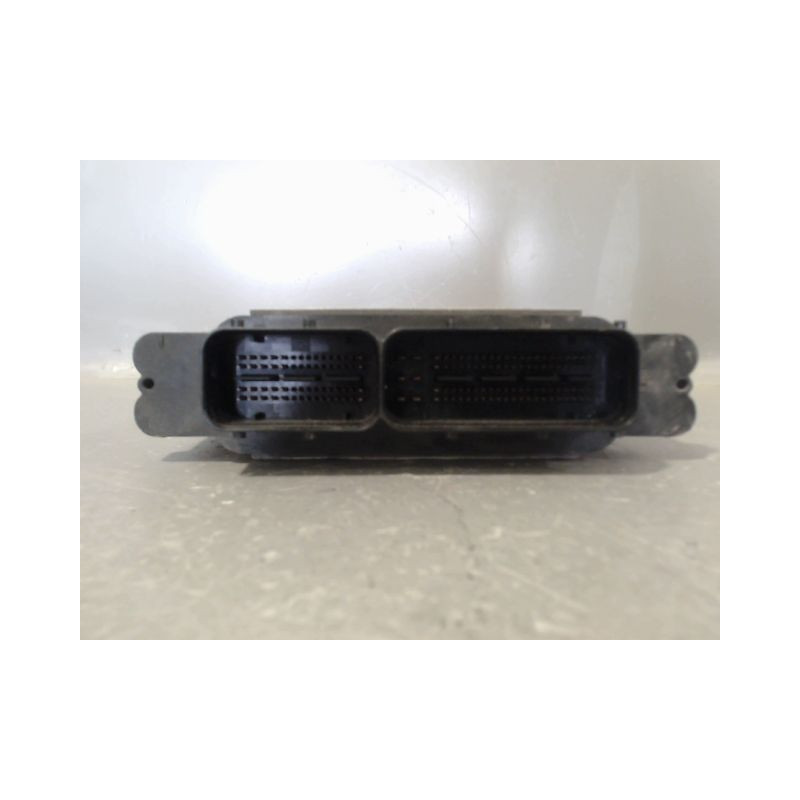 CALCULATEUR MOTEUR VOLKSWAGEN GOLF