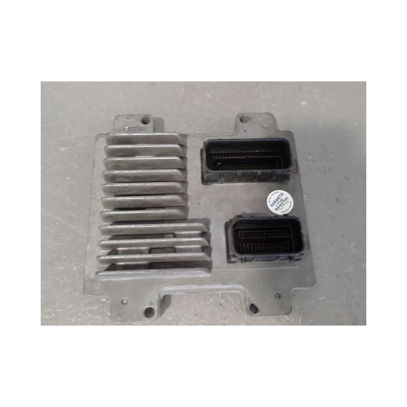 CALCULATEUR MOTEUR OPEL CORSA