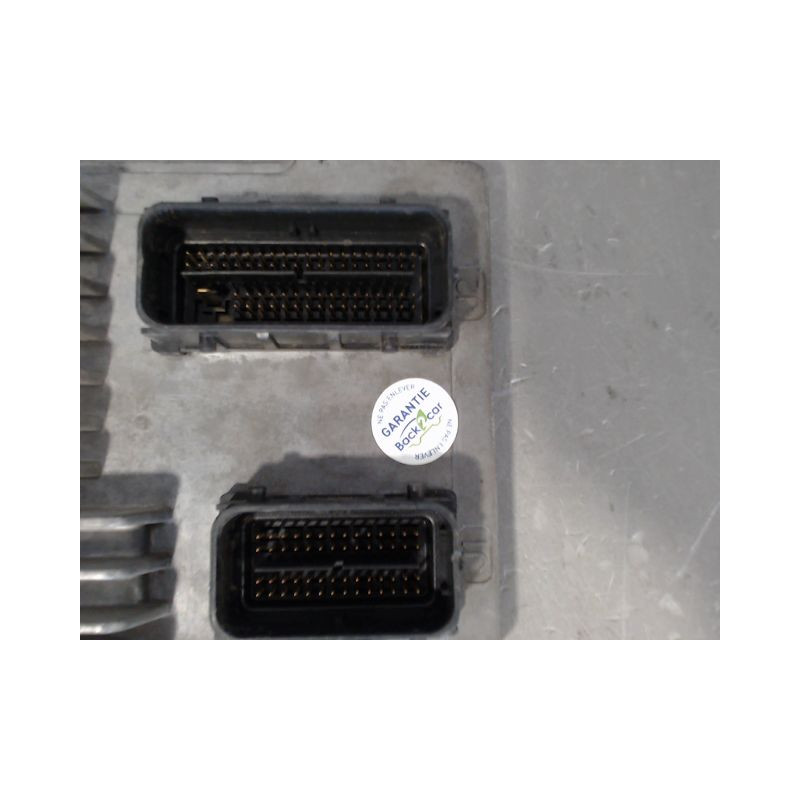 CALCULATEUR MOTEUR OPEL CORSA