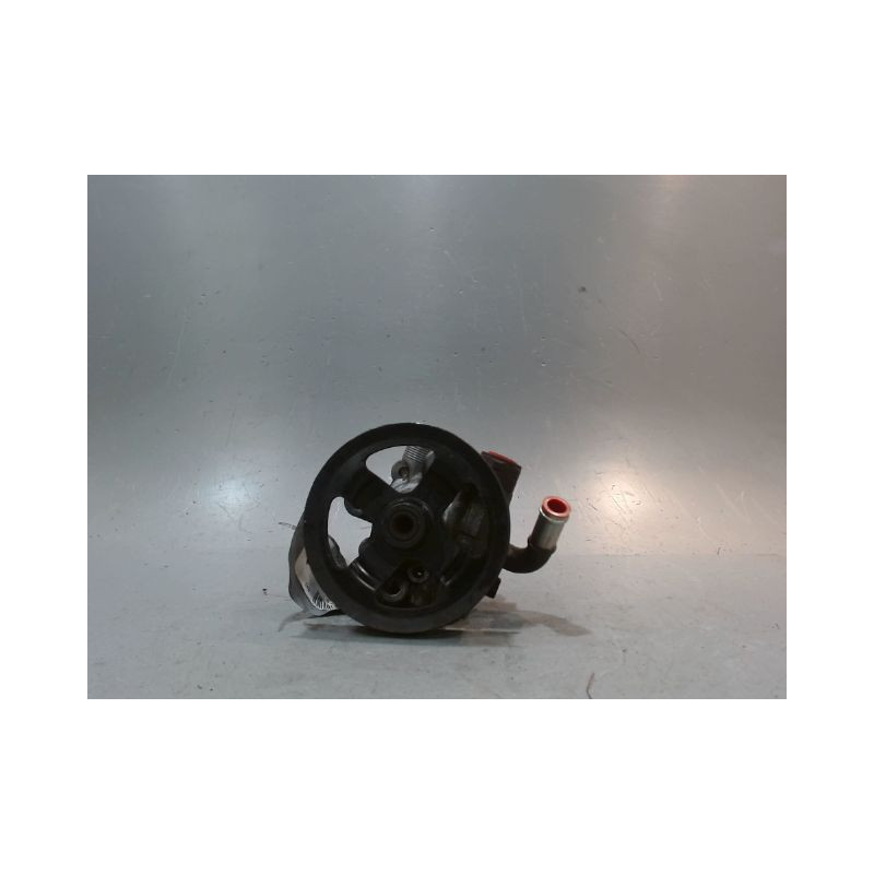 POMPE DIRECTION ASSISTEE TOYOTA AVENSIS