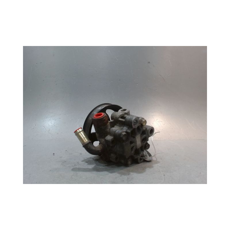 POMPE DIRECTION ASSISTEE TOYOTA AVENSIS