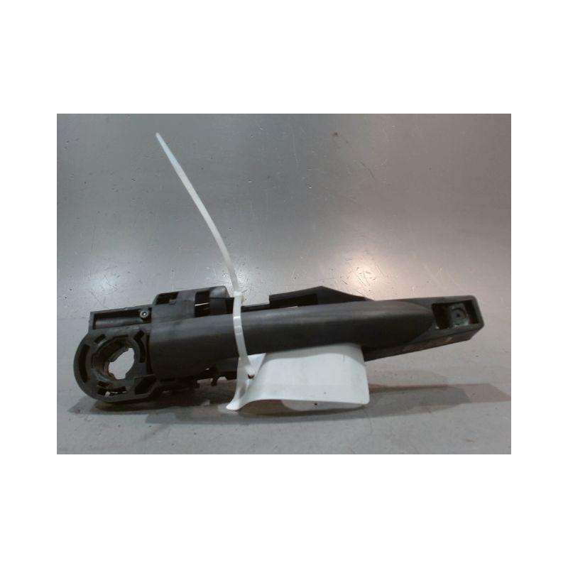 POIGNEE EXTERIEURE PORTE AVANT GAUCHE RENAULT KANGOO