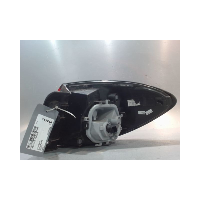 FEU ARRIERE GAUCHE  RENAULT CAPTUR