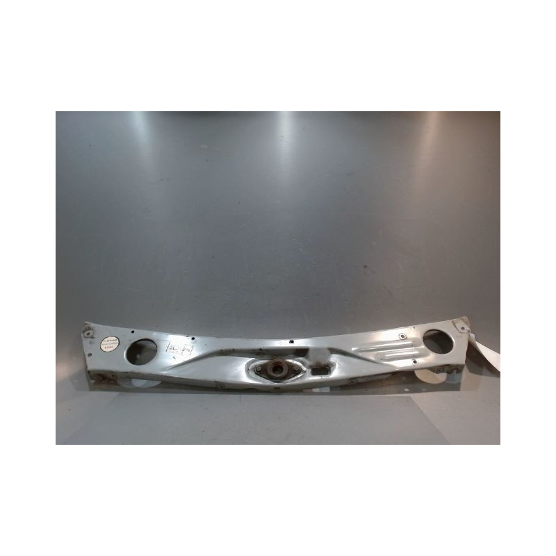 TRAVERSE SUPERIEURE ARMATURE AVANT PEUGEOT 205