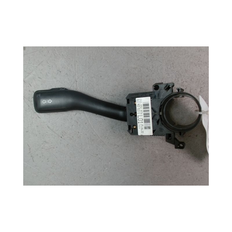 COMMANDE CLIGNOTANT VOLKSWAGEN PASSAT BERL. IV Phase 1 (3B) 1996-2000