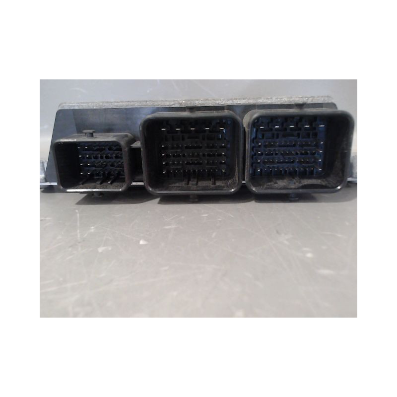 CALCULATEUR MOTEUR PEUGEOT 208