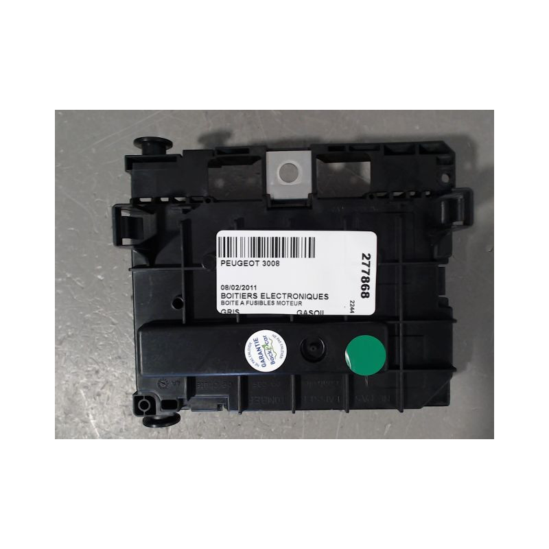 BOITE A FUSIBLES PEUGEOT 3008