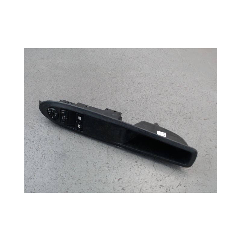 COMMANDE LEVE-GLACE PORTE AVG CITROEN DS3