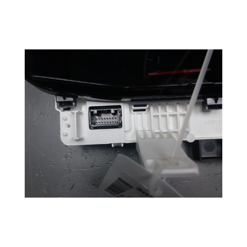 BLOC COMPTEURS TOYOTA YARIS II 2010-
