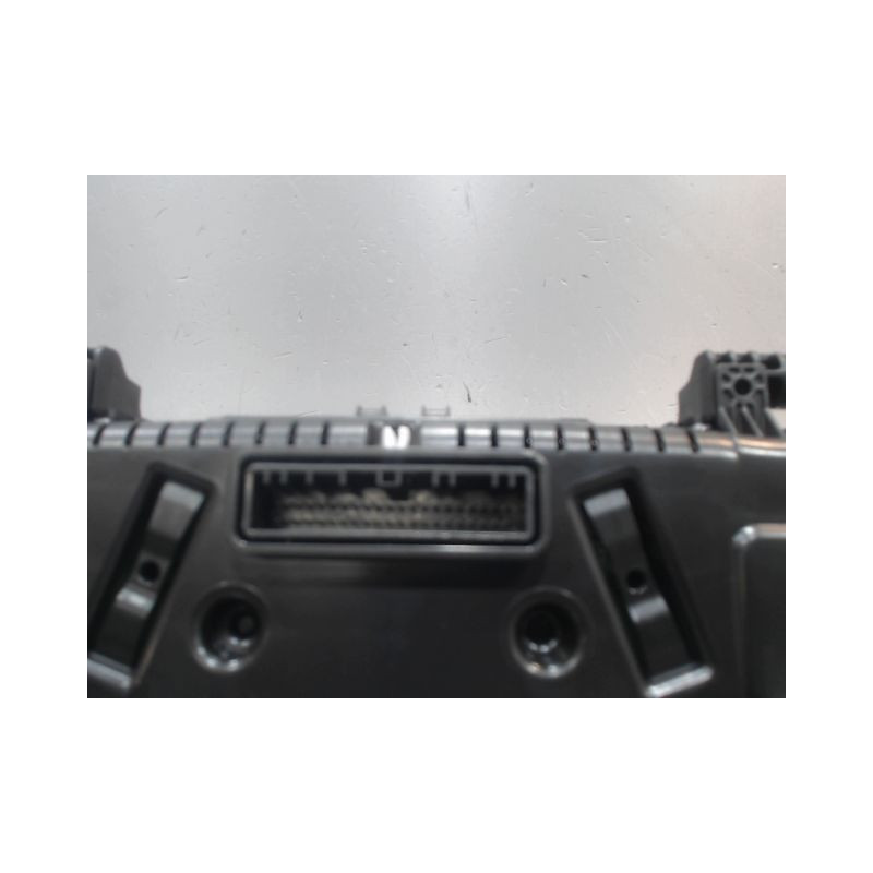 BLOC COMPTEURS DACIA SANDERO