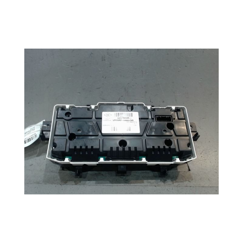 BLOC COMPTEURS RENAULT CAPTUR