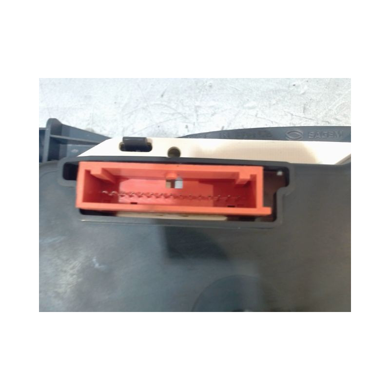 BLOC COMPTEURS RENAULT CLIO