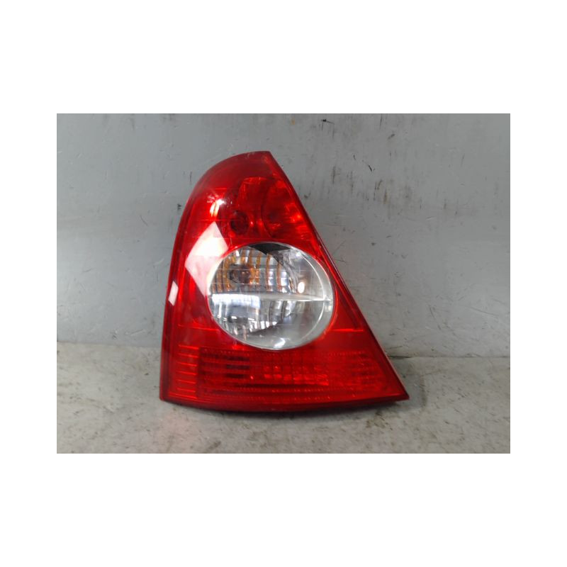 FEU ARRIERE GAUCHE  RENAULT CLIO II CAMPUS 06-