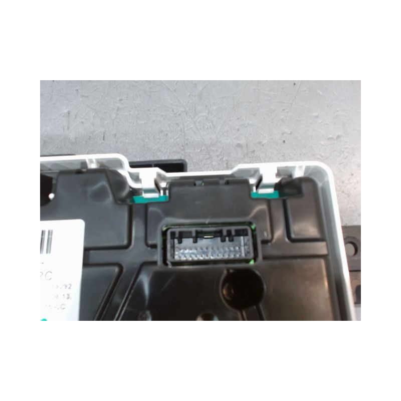 BLOC COMPTEURS RENAULT CAPTUR