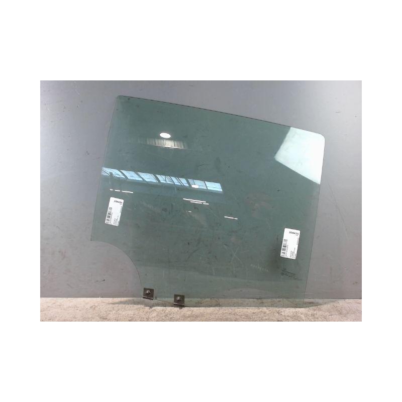 GLACE PORTE ARD DACIA SANDERO 2008-