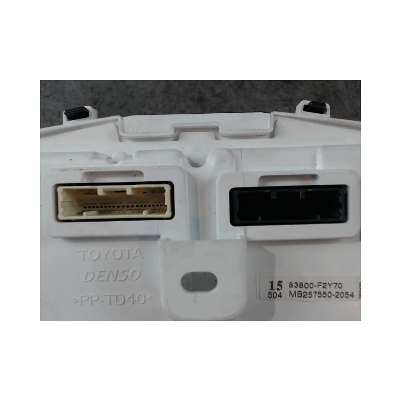 BLOC COMPTEURS TOYOTA COROLLA 2004-