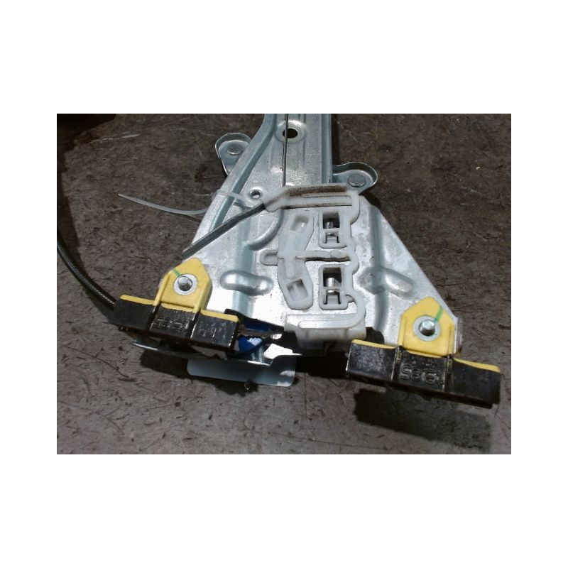 MECANISME+MOTEUR LEVE-GLACE AVANT DROIT TOYOTA COROLLA 2004-