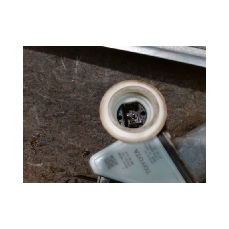 MECANISME+MOTEUR LEVE-GLACE AVANT DROIT TOYOTA COROLLA 2004-