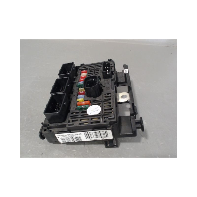 BOITE A FUSIBLES CITROEN C4 04-08