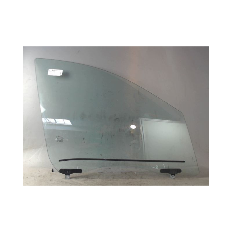 GLACE FIXE PORTE AVD RENAULT SCENIC III 2009-