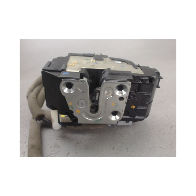 SYSTEME CONDAMNATION AVANT GAUCHE NISSAN QASHQAI