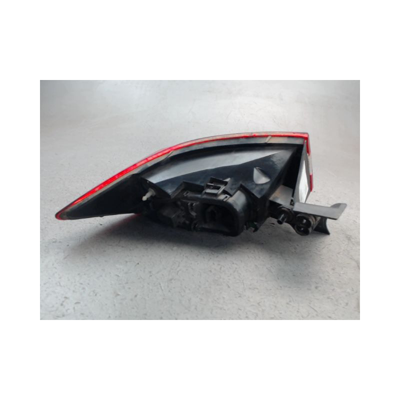 FEU ARRIERE DROIT RENAULT CLIO