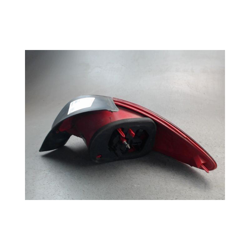 FEU ARRIERE GAUCHE  PEUGEOT 206