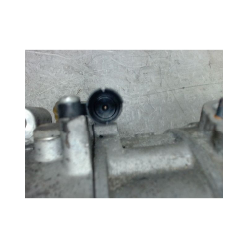 COMPRESSEUR AIR CONDITIONNE BMW SERIE 3 (E46) 01-2005