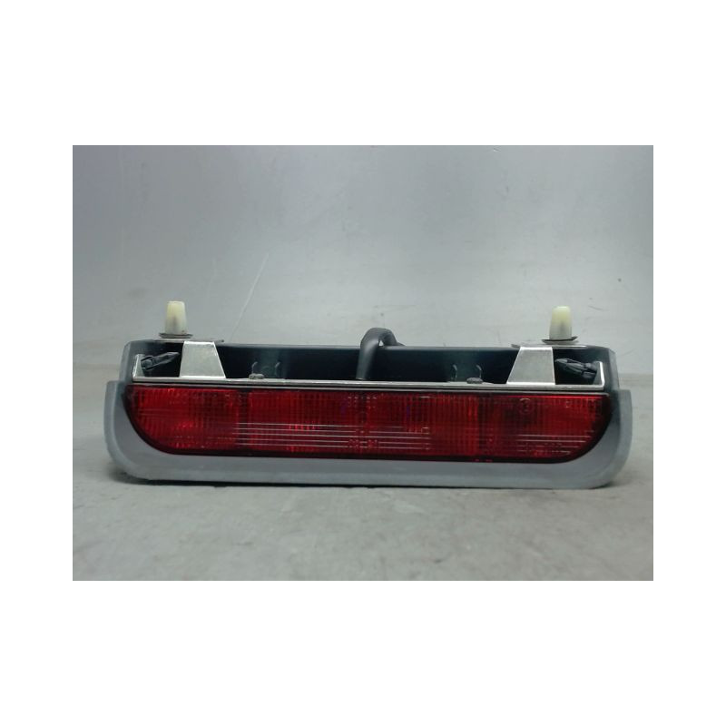 FEUX STOP SUPPLEMENTAIRE MITSUBISHI COLT CZ 2005-