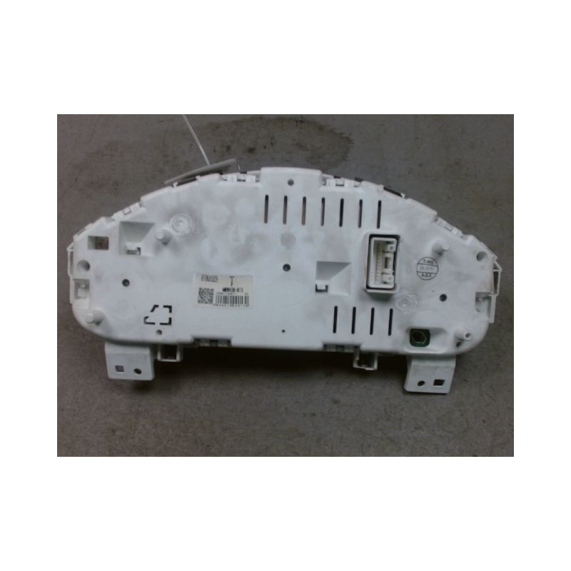 BLOC COMPTEURS MITSUBISHI COLT CZ 2005-