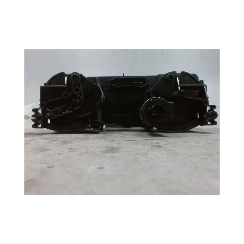 COMMANDE DE CHAUFFAGE MITSUBISHI COLT CZ 2005-
